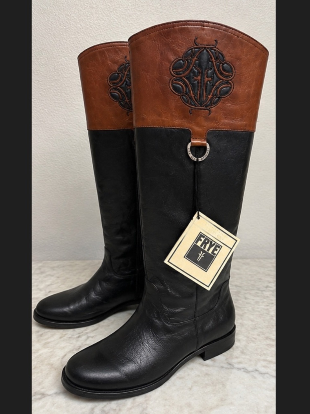 NWT Frye Melissa Logo Two Tone Riding Boots Black Cognac Brown Leather Tall 10